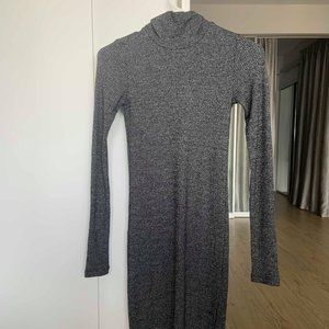 Aritzia Wilfred Free Mariel Dress